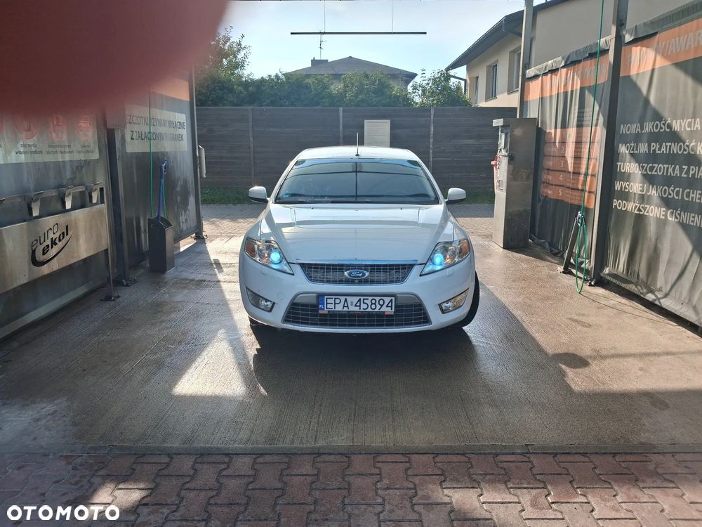 Ford Mondeo 2.0 Ghia - 3