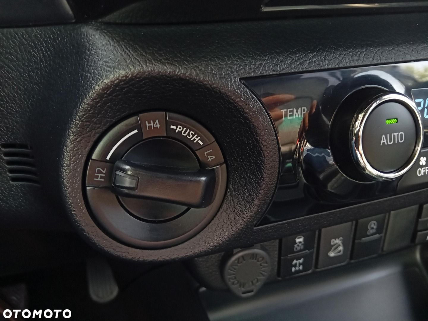 Toyota Hilux - 23
