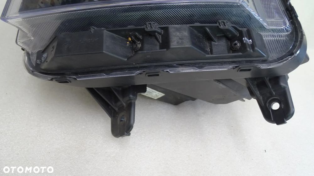 HYUNDAI STARIA - lampa przednia lewa FULL LED - 7