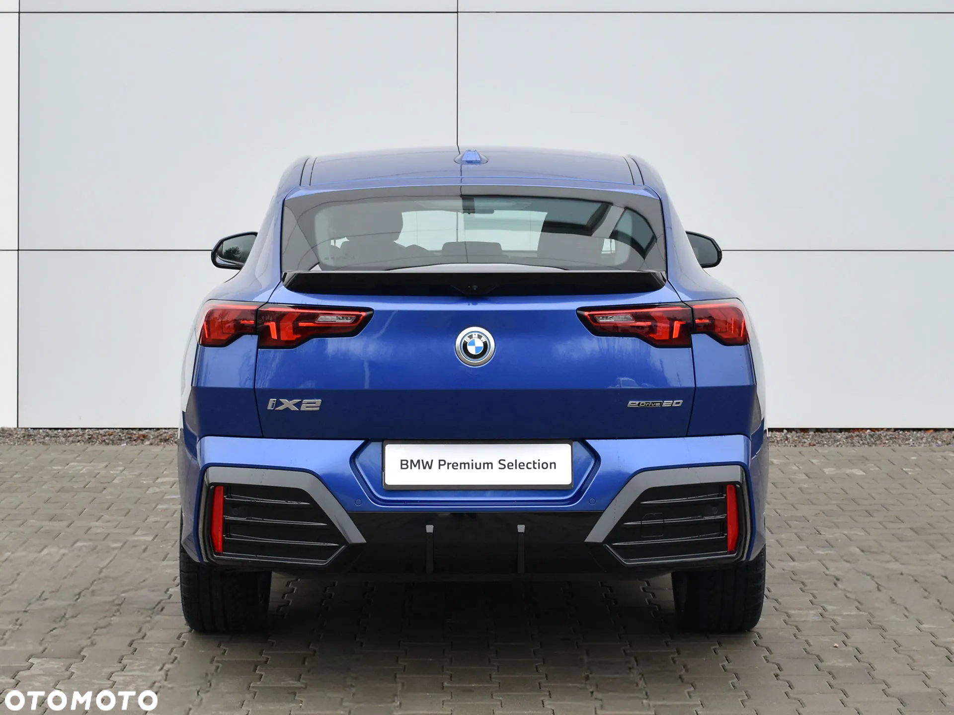 BMW iX2 eDrive20 66.5kWh M Sport Edition - 6