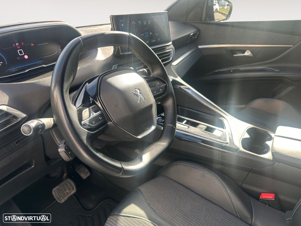 Peugeot 5008 1.5 BlueHDi Allure Pack EAT8 - 9