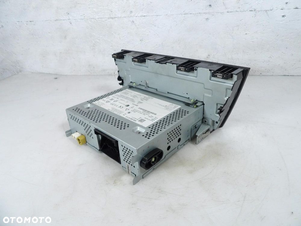 SKODA FABIA III 3 RADIO 6V0035871D - 3