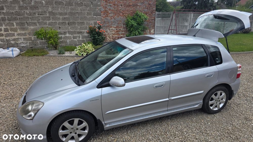 Honda Civic 1.6i ES - 2
