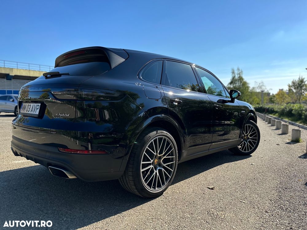 Porsche Cayenne - 10