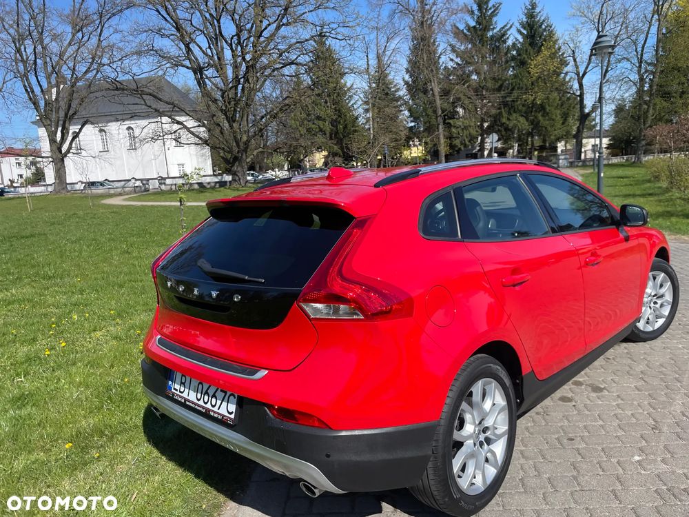 Volvo V40 Cross Country D3 Momentum - 4