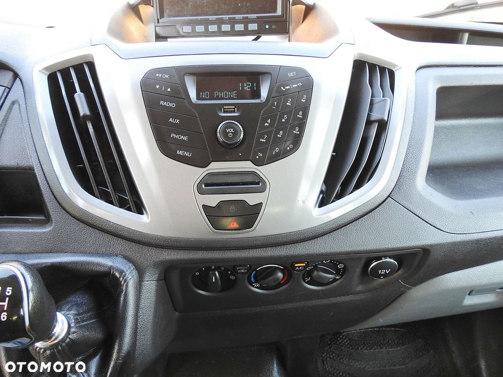 Ford TRANSIT  WYWROTKA PODWÓJNA KABINA DOKA 6 MIEJSC TEMPOMAT KLIMATYZACJA  130KM - 34