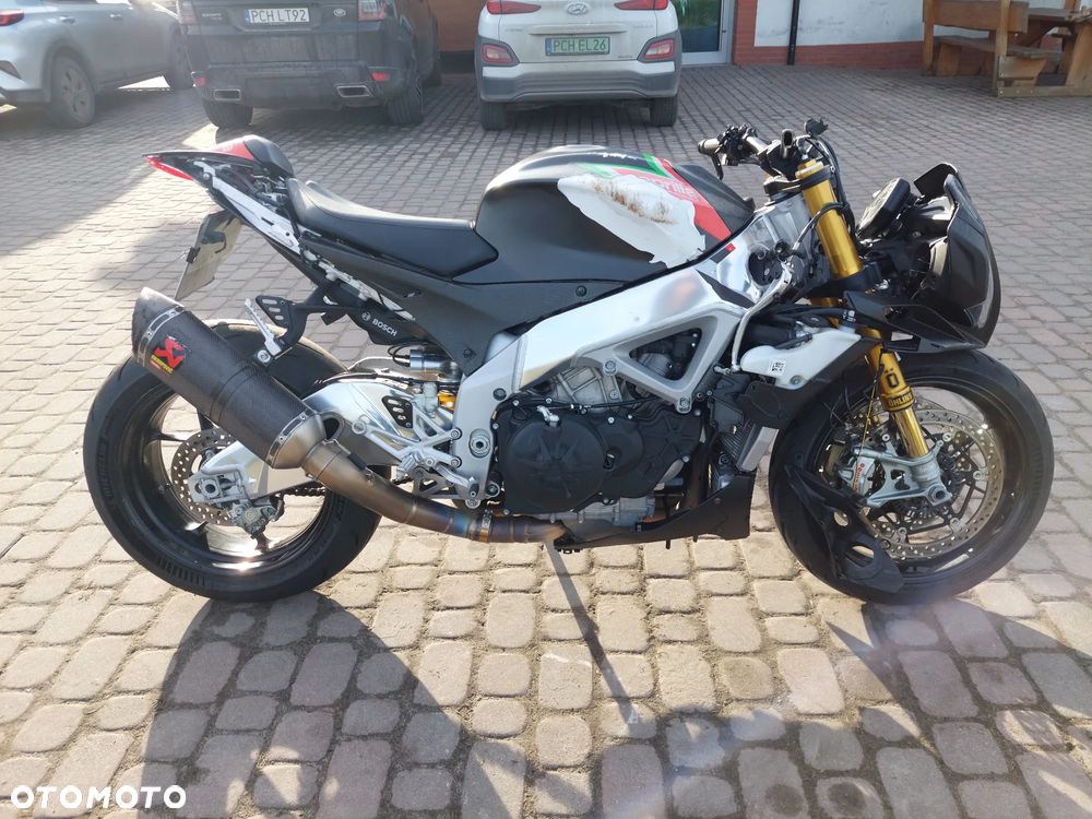 Aprilia Tuono - 8
