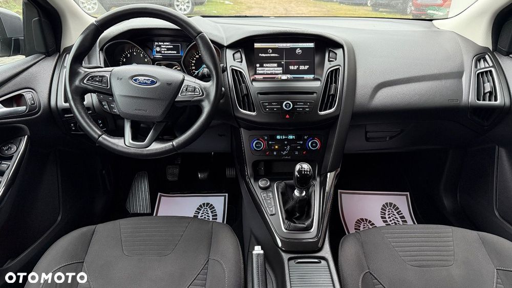 Ford Focus - 19