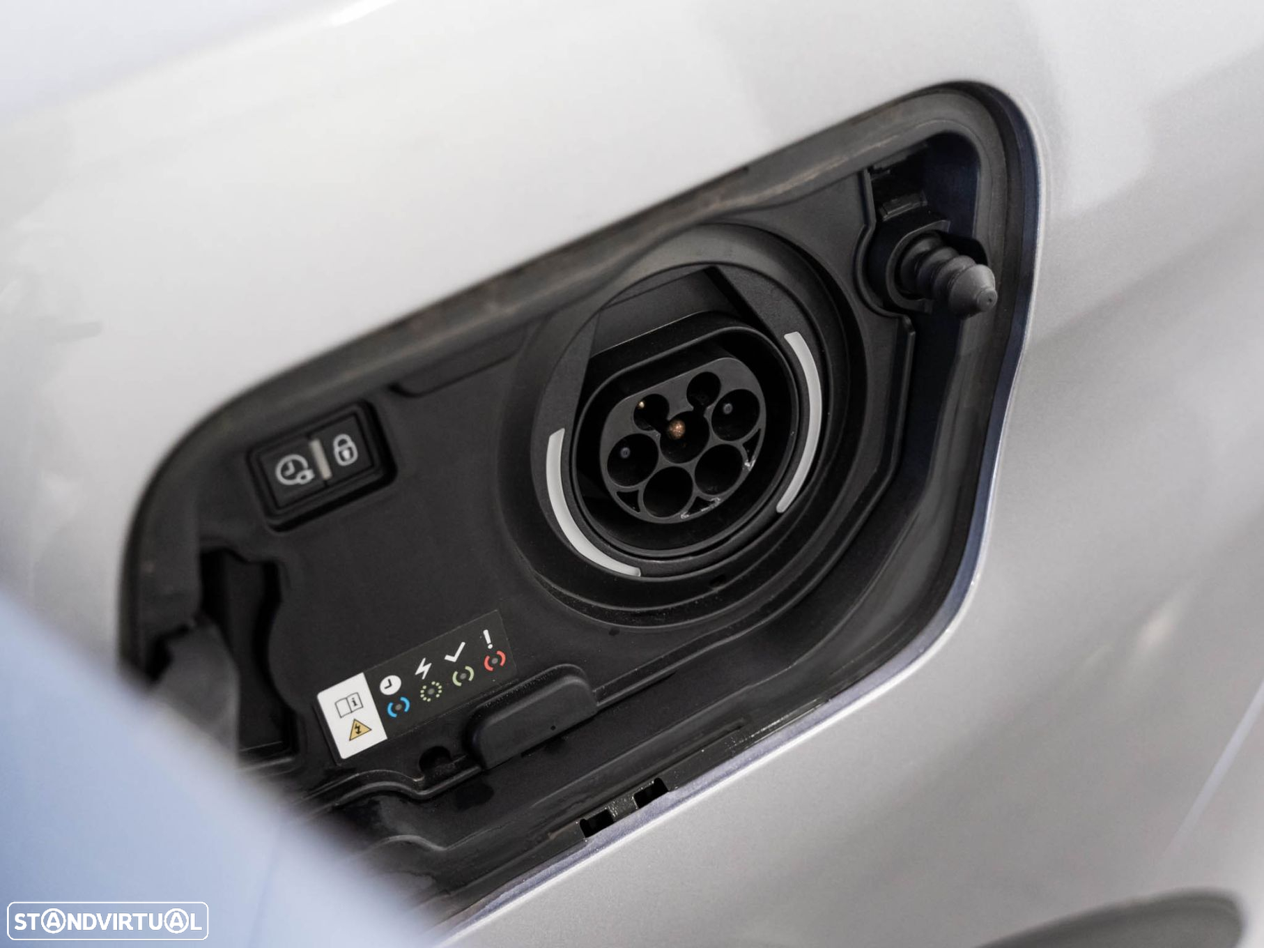 Peugeot 3008 1.6 Hybrid Allure Pack e-EAT8 - 10