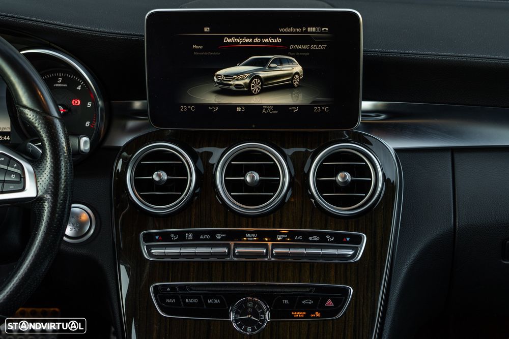 Mercedes-Benz C 300 BlueTEC Hybrid AMG Line - 36