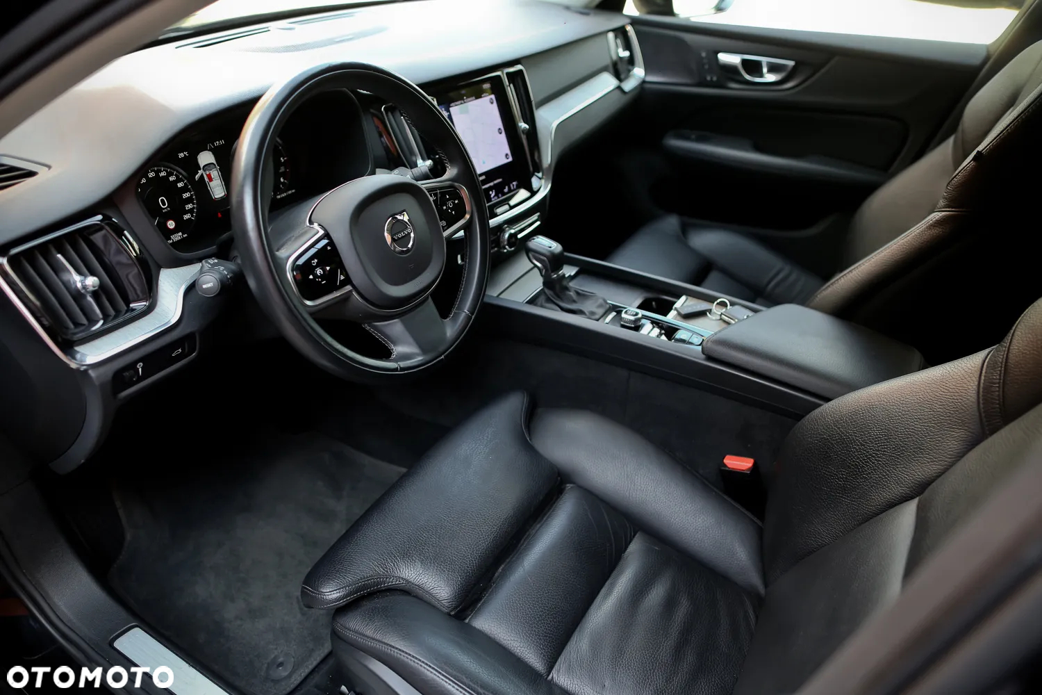 Volvo V60 Cross Country Pro D4 AWD - 18