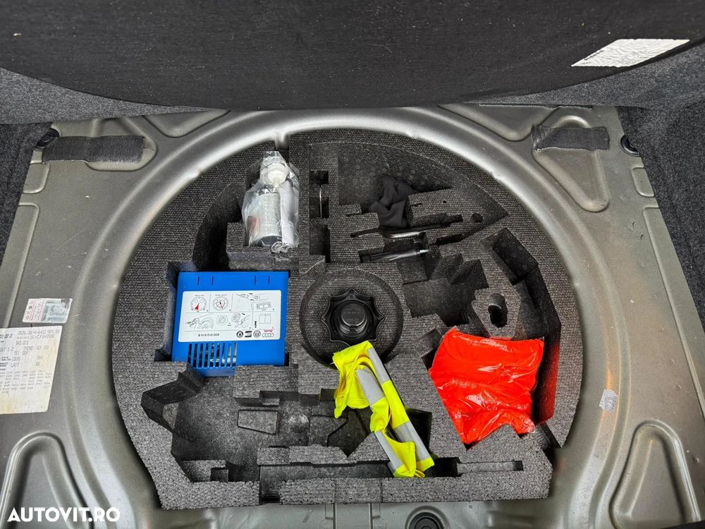 Volkswagen Golf 1.2 TSI BlueMotion Technology Comfortline - 20