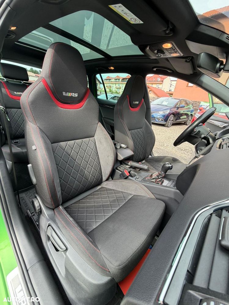 Skoda Octavia 2.0 TDI (Green tec) 4x4 DSG RS - 33