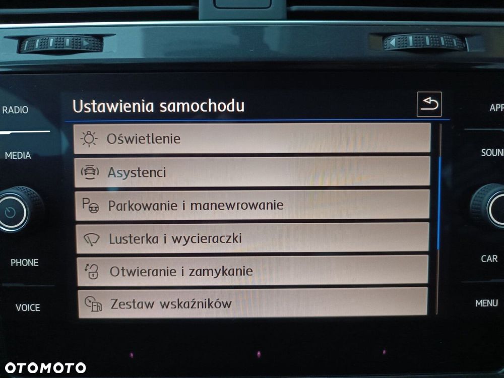 Volkswagen Golf 1.5 TSI BMT Trendline - 21