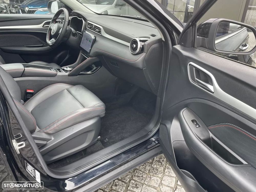MG ZS Luxury - 15