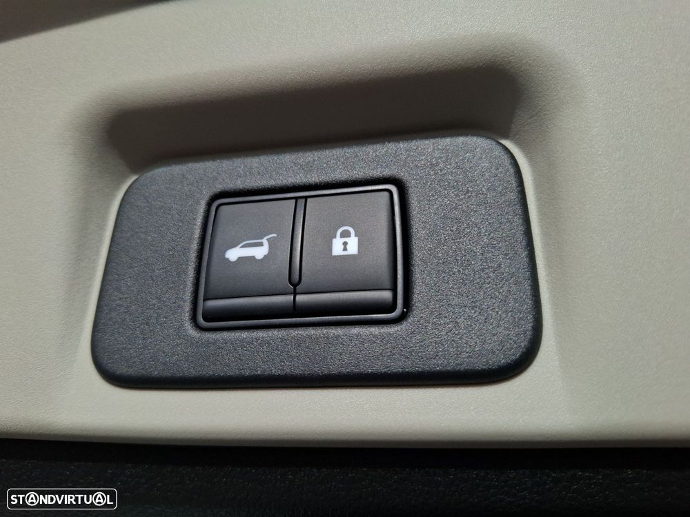 Nissan Ariya 63 kWh Advance Carr. 22kW + Teto Panorâmico - 22