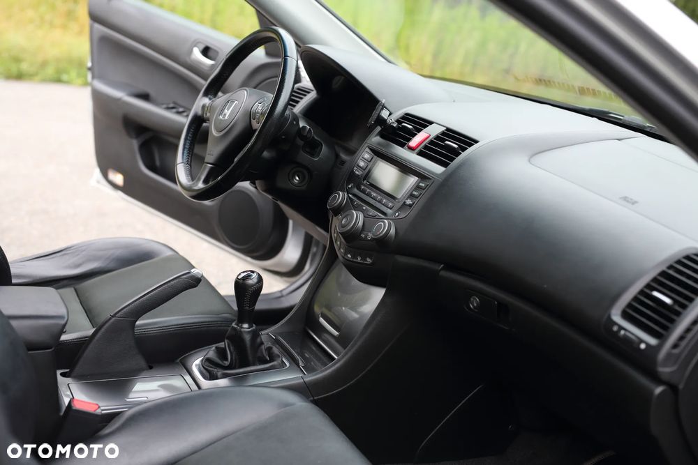 Honda Accord 2.0 Sport - 8
