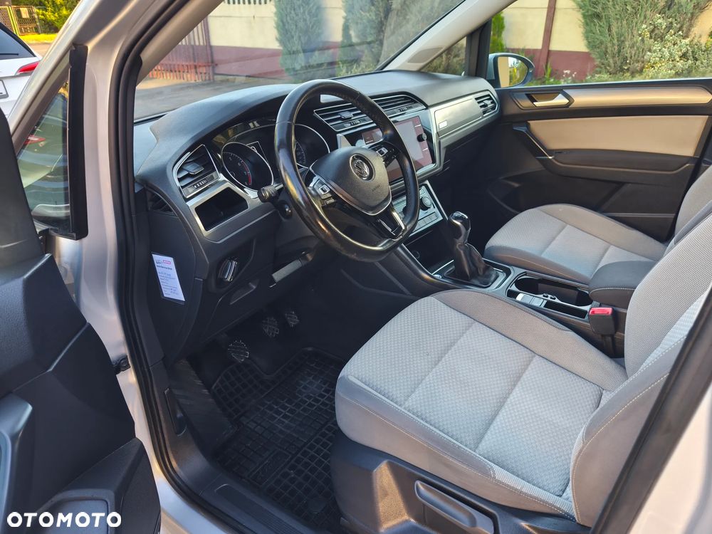 Volkswagen Touran 1.5 TSI EVO Trendline - 13