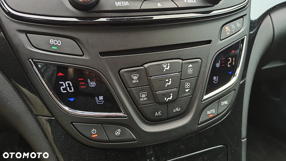 Opel Insignia 2.0 CDTI Cosmo S&S - 29