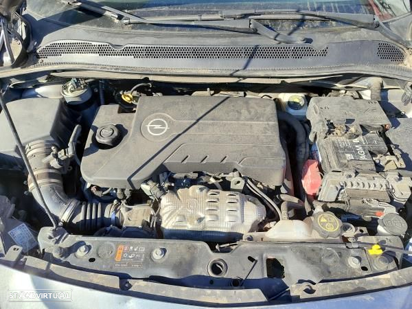 Para Peças Opel Corsa E (X15) - 8
