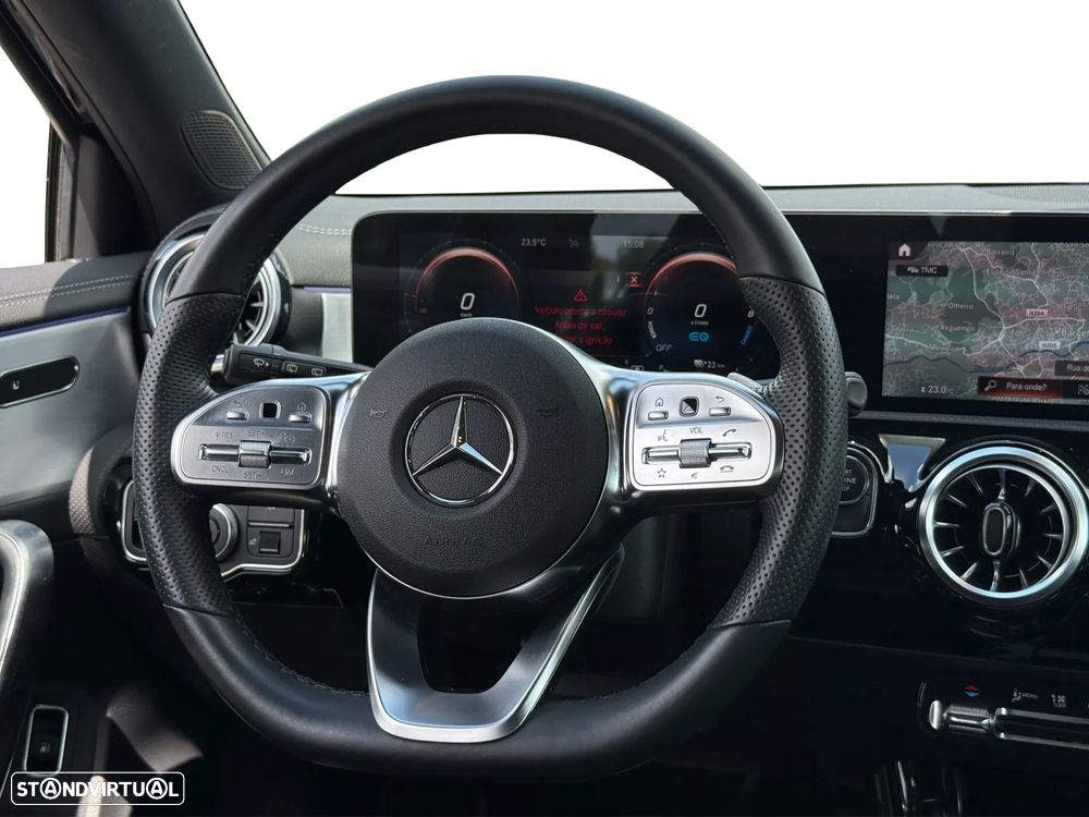 Mercedes-Benz A 250 e 8G-DCT AMG Line - 19