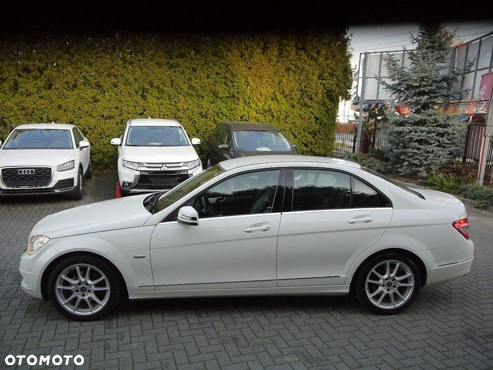 Mercedes-Benz Klasa C 180 BlueEFFICIENCY 7G-TRONIC Avantgarde - 10