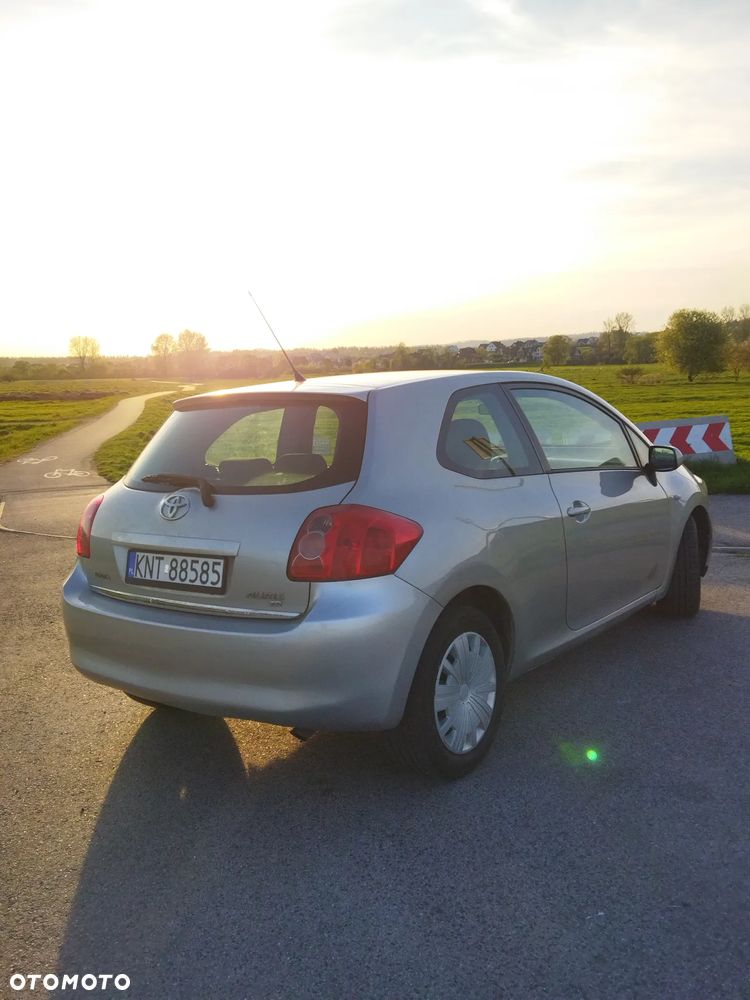Toyota Auris 2.0 D-4D Sol - 18