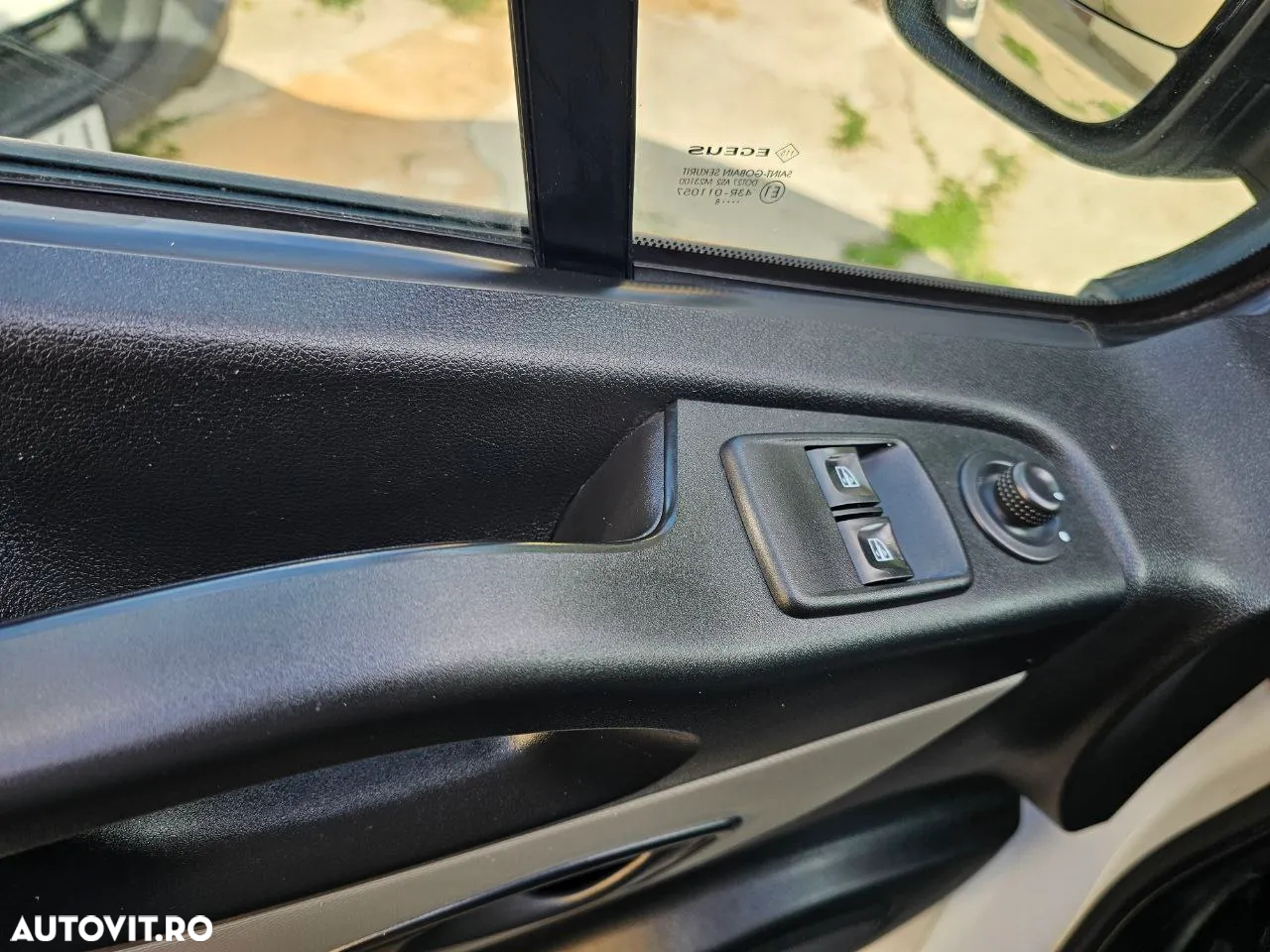 Renault Trafic - 12