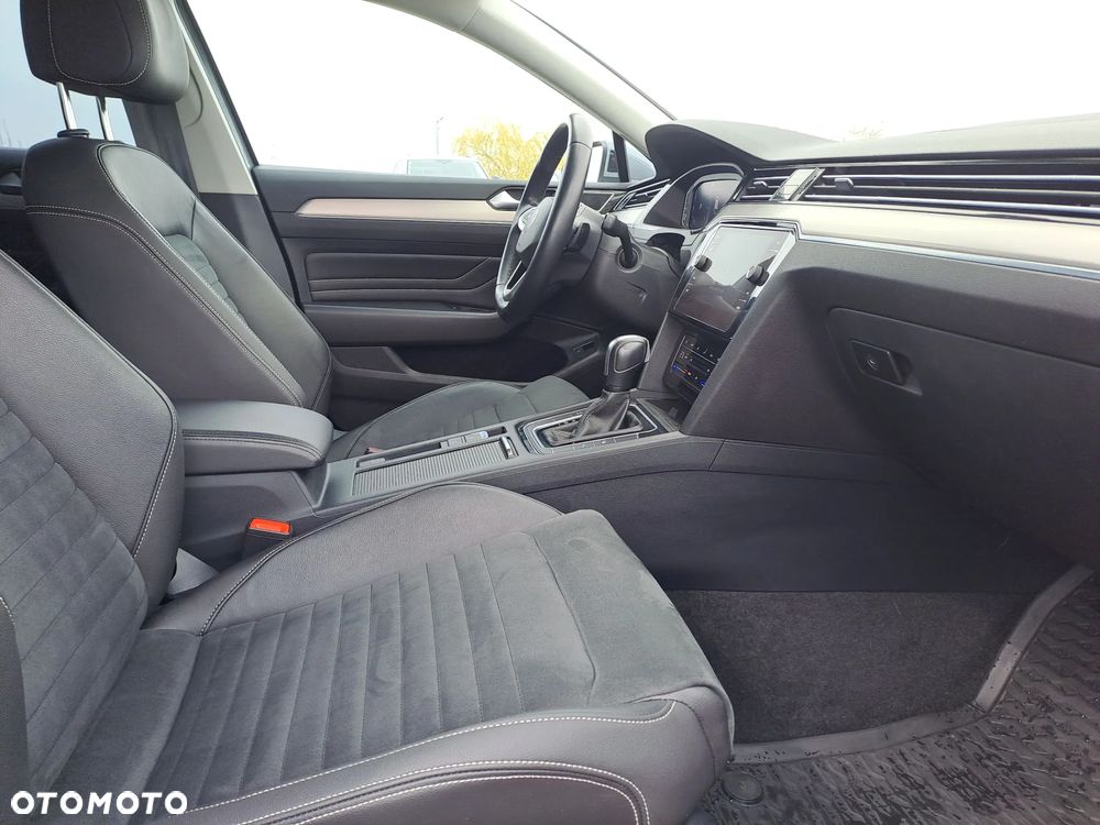 Volkswagen Passat 1.5 TSI EVO Elegance DSG - 10