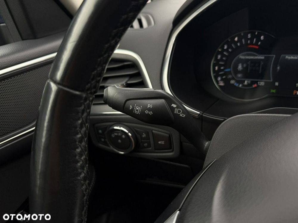 Ford S-Max 2.0 EcoBlue Titanium - 19