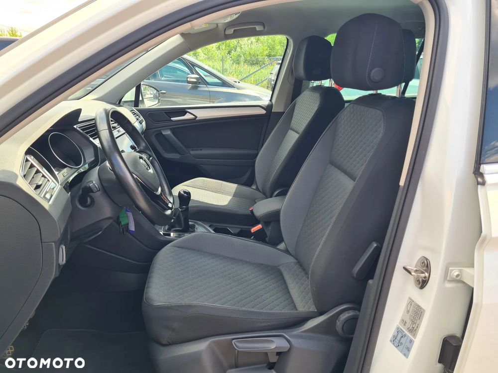 Volkswagen Tiguan - 18
