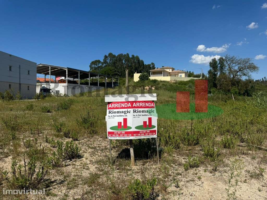 Lote Urbano em Rio Maior***RIOMAGIC*** - Grande imagem: 2/9