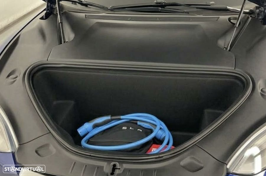 Tesla Model S - 5