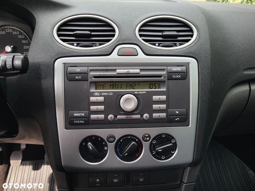 Ford Focus 1.4 16V Trend - 18