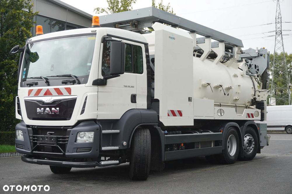 MAN TGS 26.360 E6 / Zabudowa WUKO Rivard 18 m3 / 90 tys. km / oś skrętna - 1