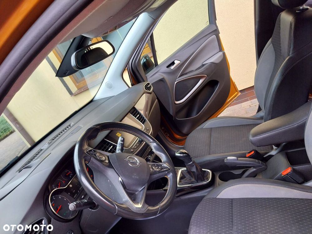 Opel Crossland X - 22