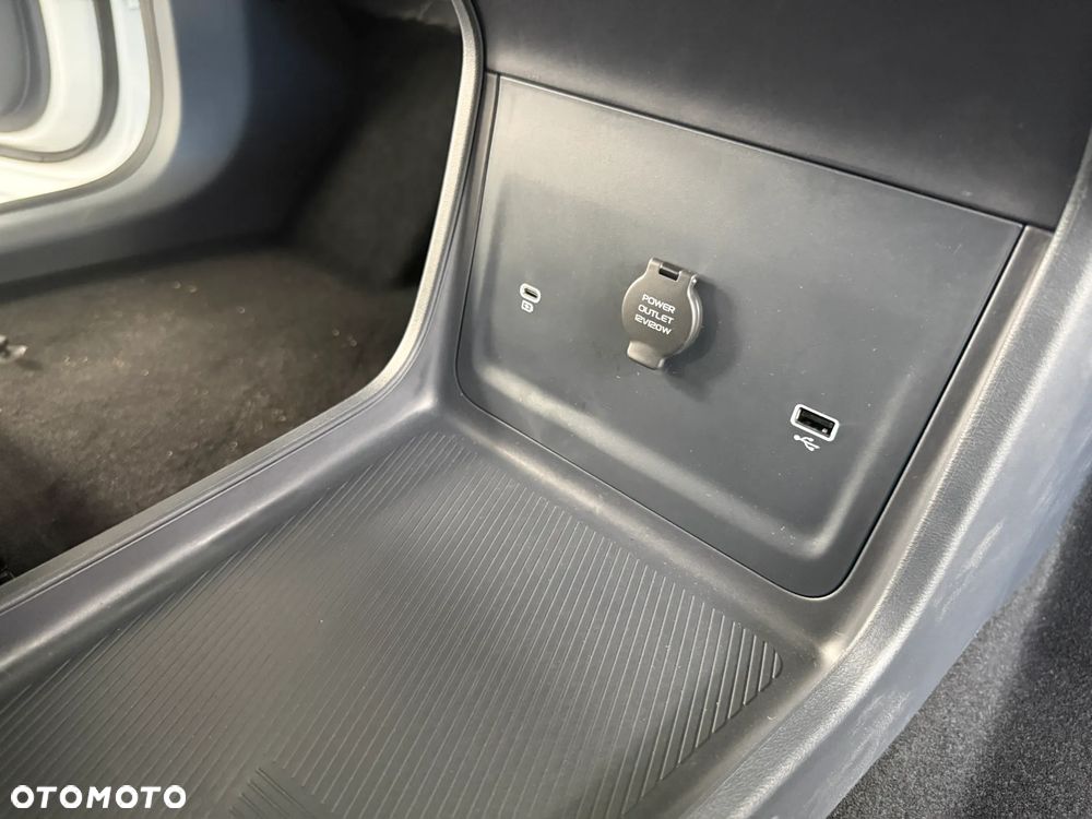 Geely Starray EM-i 1.5 PHEV Pro - 33