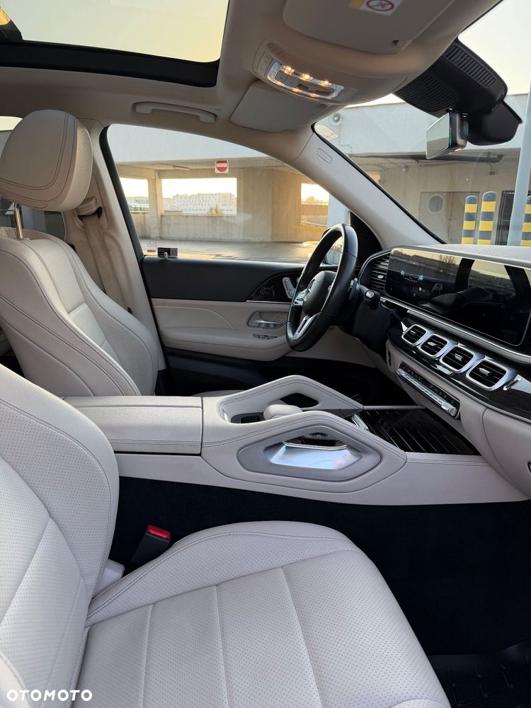 Mercedes-Benz GLE - 12