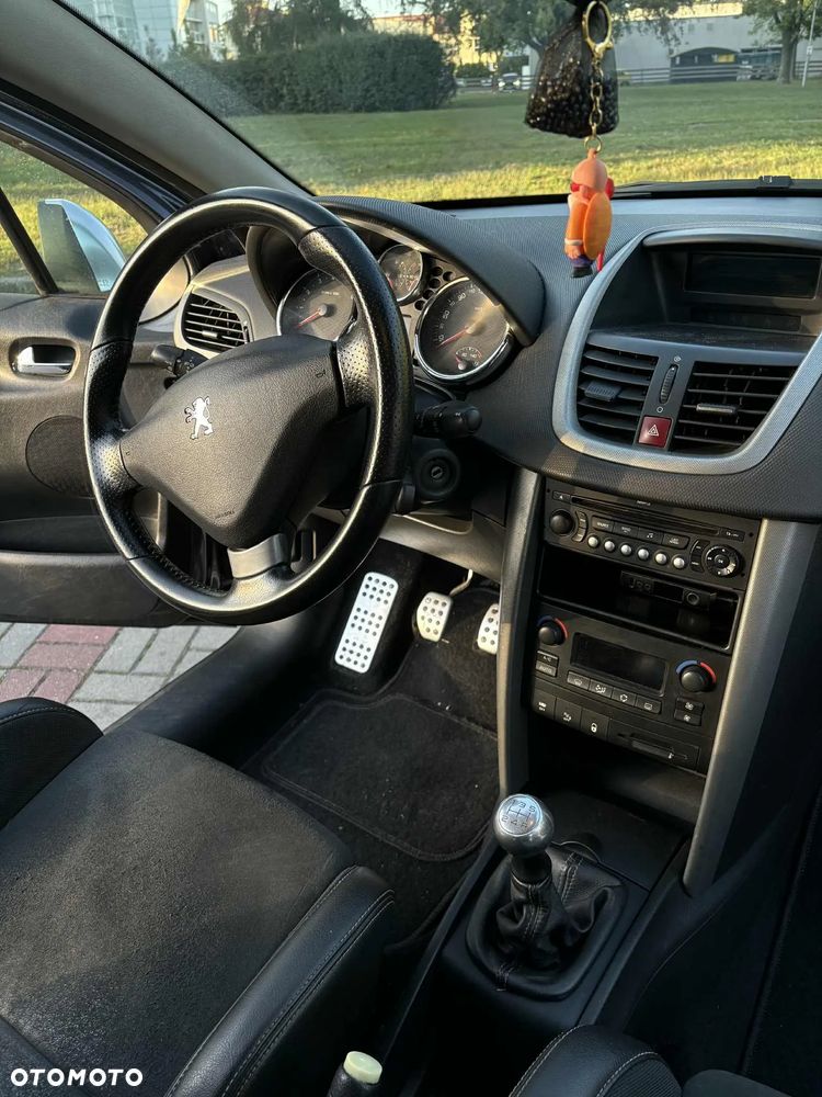 Peugeot 207 RC - 8