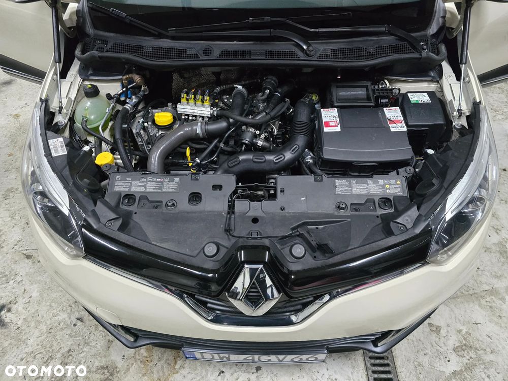 Renault Captur 1.2 TCe Helly Hansen EDC - 16