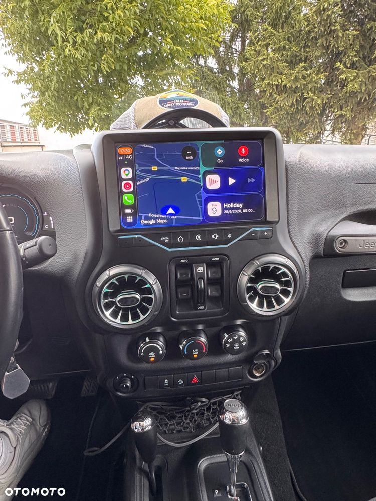 Jeep Wrangler - 11