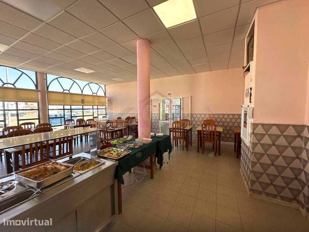 Prédio a venda com restaurante e habitação, à venda em SInes - Grande imagem: 4/48