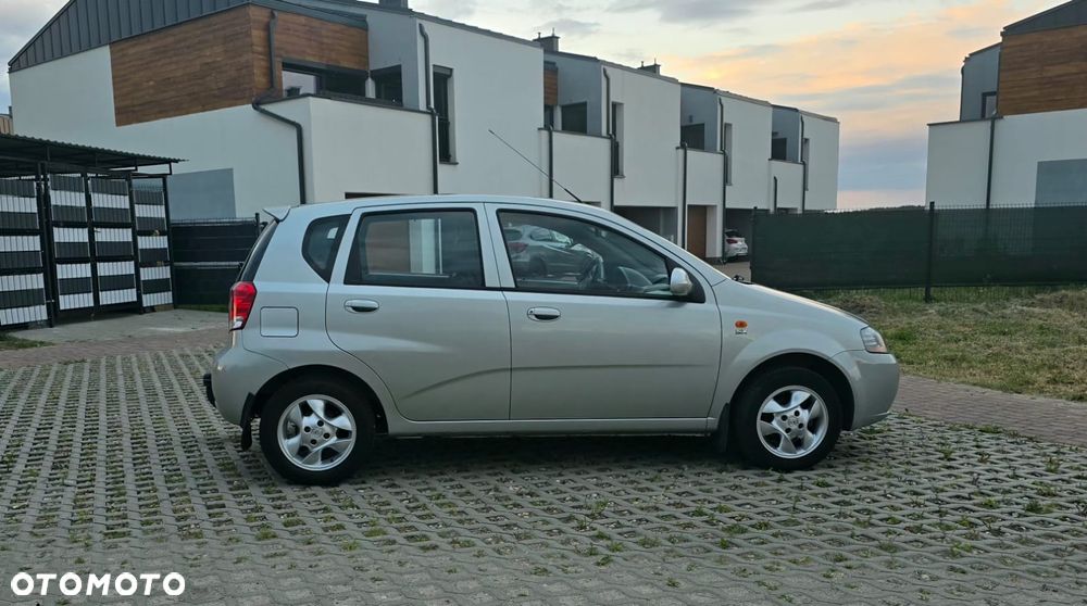 Chevrolet Kalos - 4