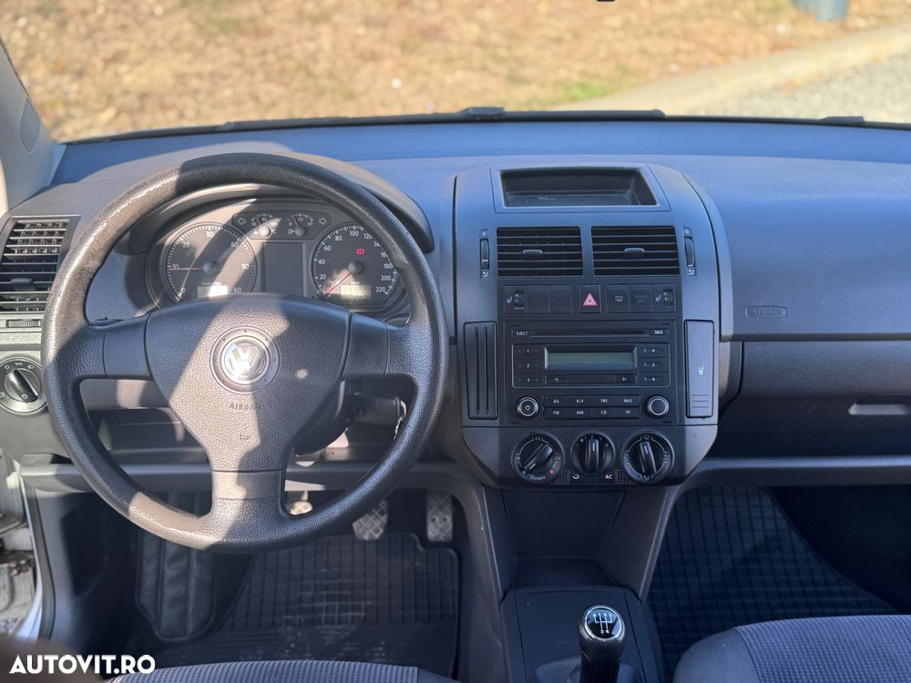 Volkswagen Polo - 6