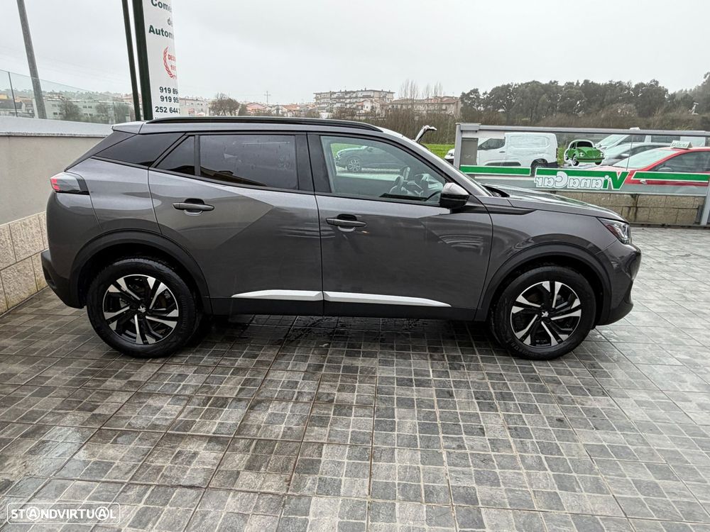 Peugeot 2008 1.2 PureTech Allure Pack - 4