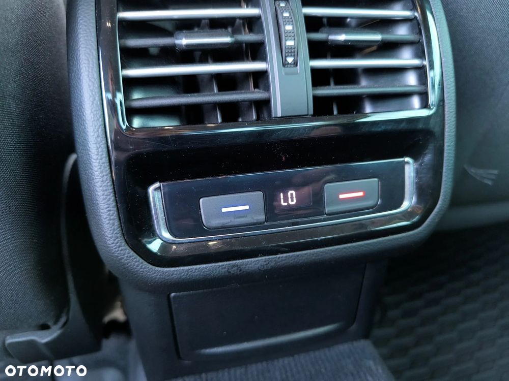 Volkswagen Passat 1.8 TSI BMT Comfortline DSG - 22