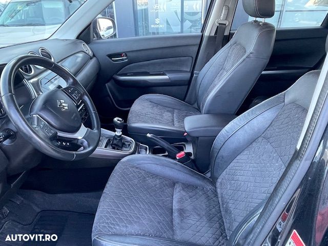 Suzuki Vitara 1.4 Boosterjet MHEV Spirit - 7