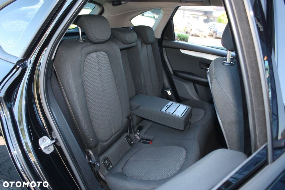 BMW Seria 2 218i GPF - 21