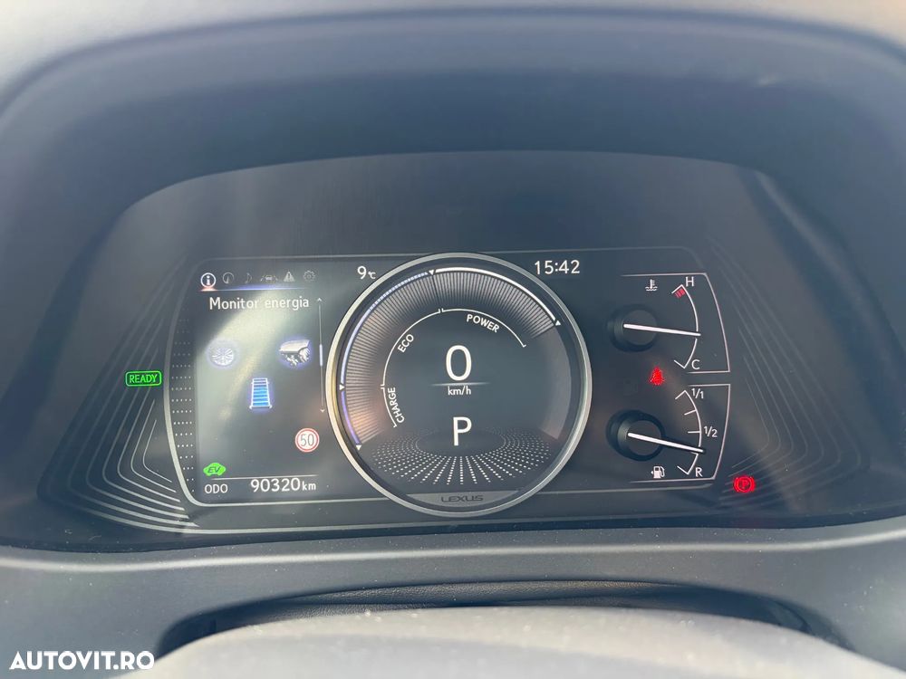 Lexus UX 250h Business Edition - 22