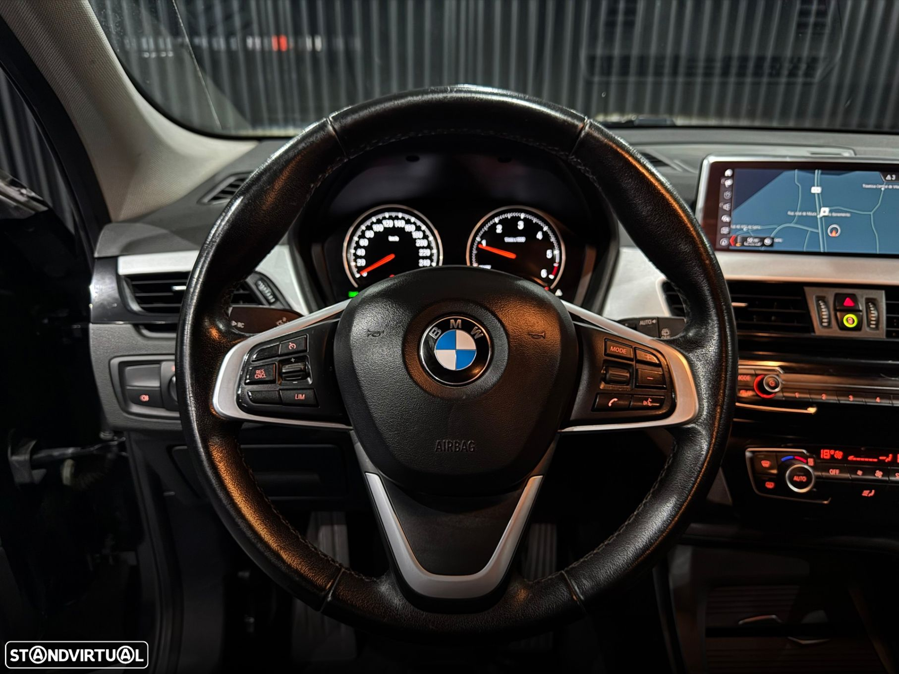 BMW X1 18 d sDrive Auto Line Sport - 19